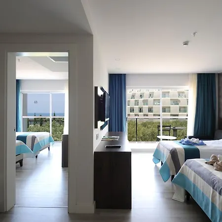 Hotel Gold Island