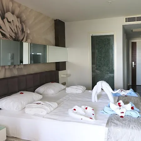 호텔 Gold Island 5*