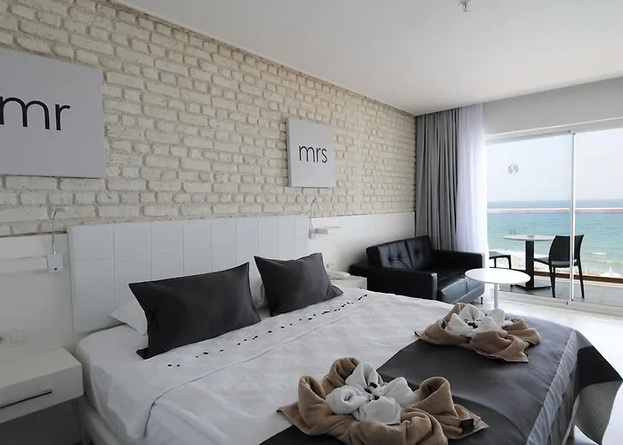 Hotel Gold Island 5*