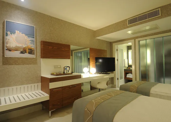 Hotel Gold Island 5*