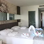 Ξενοδοχείο Gold Island 5*