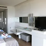 Ξενοδοχείο Gold Island